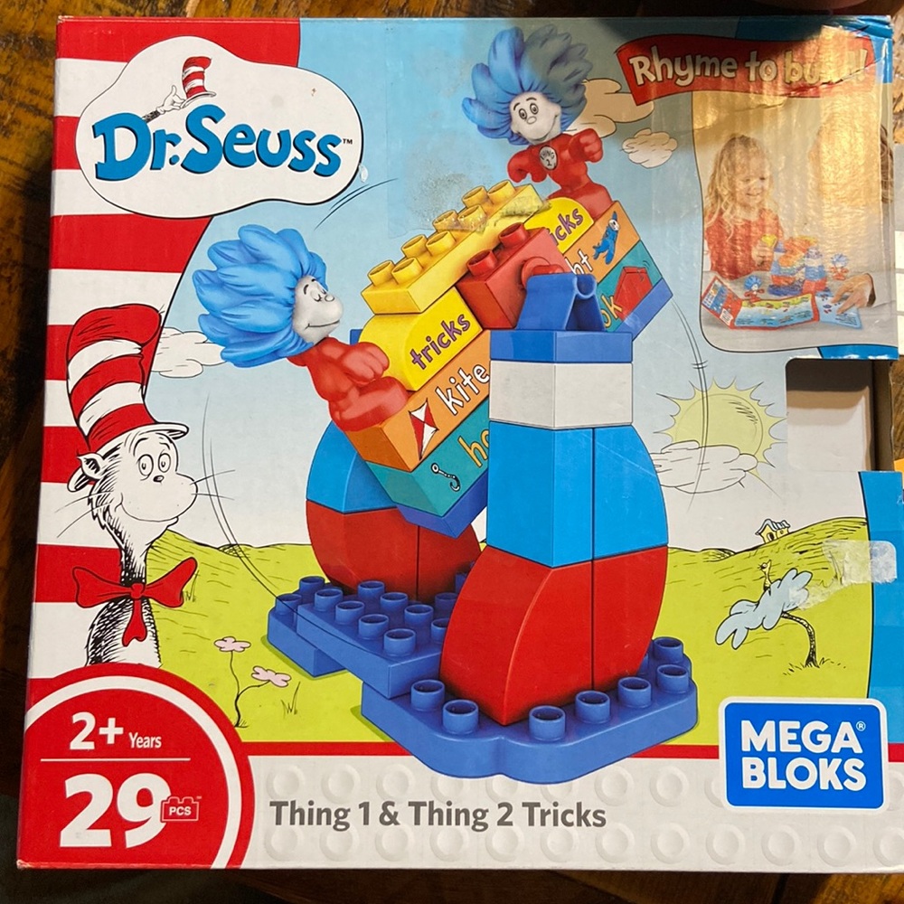Mega Bloks Dr. Seuss Thing 1 and Thing 2 Tricks Building Set, 29 Pieces - used